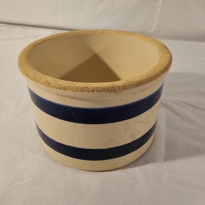 Assortment of Ceramic Crocks (K-JS)