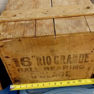 LOT 189 OLD WOODEN BOX