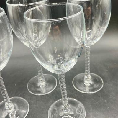 Set of 4 Wine Glasses Clear with Twisted Stems