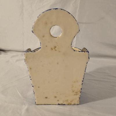Speckled Chick, Duck, Bundt Pan & More Ceramic Pottery (K-JS)