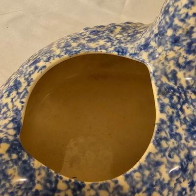 Speckled Chick, Duck, Bundt Pan & More Ceramic Pottery (K-JS)