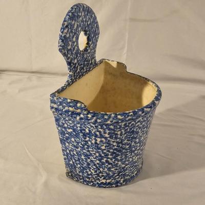 Speckled Chick, Duck, Bundt Pan & More Ceramic Pottery (K-JS)