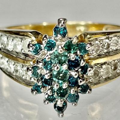 14 K Blue diamond / white diamond ring Reserve set