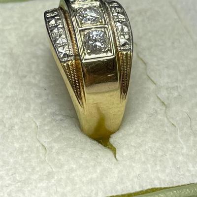 14 k Gold and diamond ring size 8 Reserve set