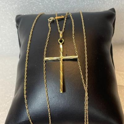 14 k Gold cross and chain 20 in 9.2 g