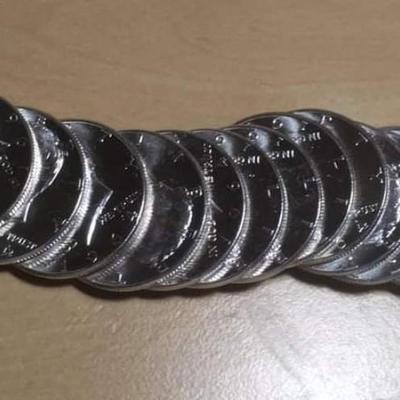 Bu Roll 1964 90 % silver Kennedy half dollars