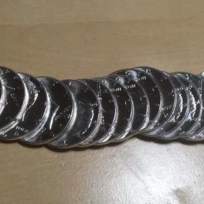 Bu Roll 1964 90 % silver Kennedy half dollars