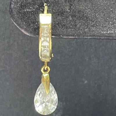 14 k Gold cz earings 4.7 g