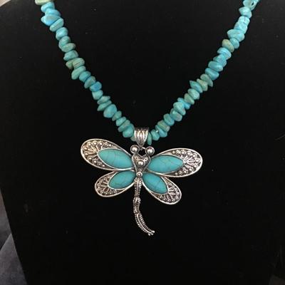 Fashion dragonfly necklace