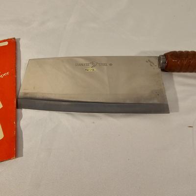 Assortment of Kitchen Knives, Steak Knives & More (K-JS)