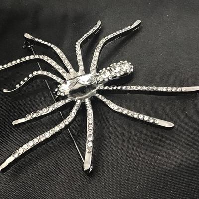 Large spider Fashion, brooch