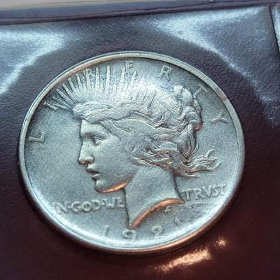 Rare 1921 silver Peace dollar Reserve set