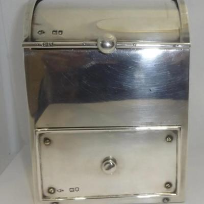 Vintage sterling silver jewelery box . 475 g Reserve set