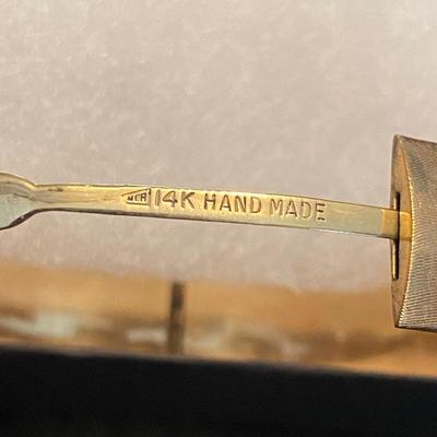 14 k Gold hand made bracelet Reserve set