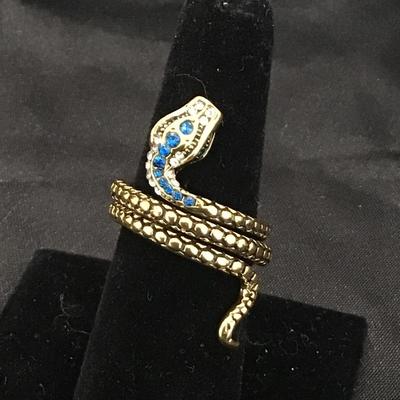 Snake ring, twisted snake ring