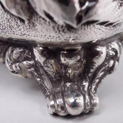 1920 sterling silver heavy ornate box 575 g Reserve set $