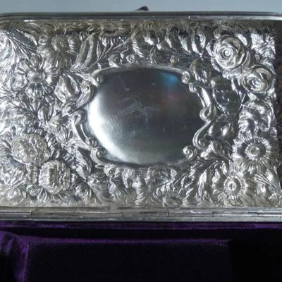 1920 sterling silver heavy ornate box 575 g Reserve set $