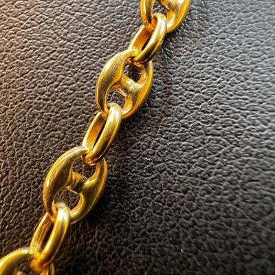 18 k Gold cross necklace Reserve set