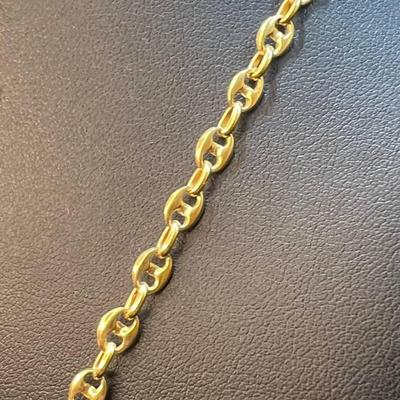 18 k Gold cross necklace Reserve set