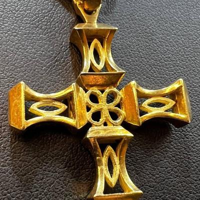 18 k Gold cross necklace Reserve set
