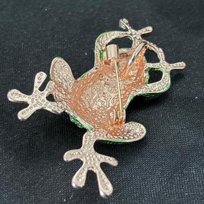 Gold tone green rhinestone frog pin