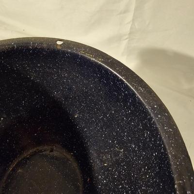 Assorted Enamelware Bowls & More (K-JS)