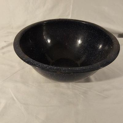 Assorted Enamelware Bowls & More (K-JS)