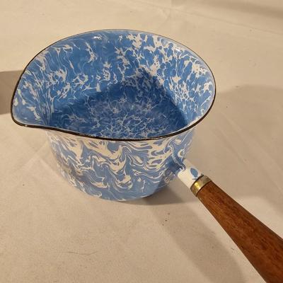 Assorted Enamelware Bowls & More (K-JS)