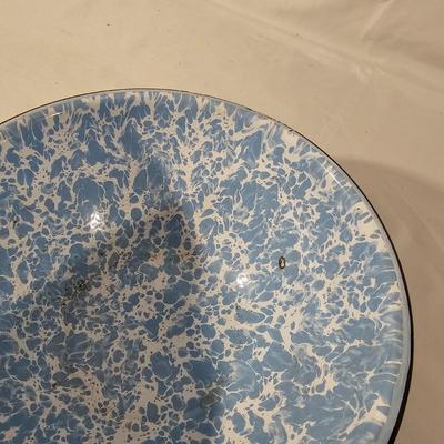 Assorted Enamelware Bowls & More (K-JS)