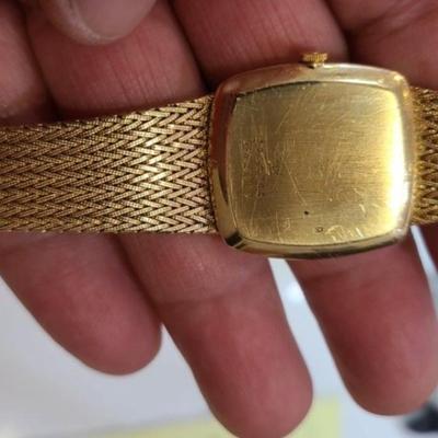 Vintage Baum & Mercier 14 k solid Gold watch Reserve set