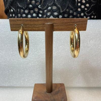14 k Gold hoop earings 4.1 g