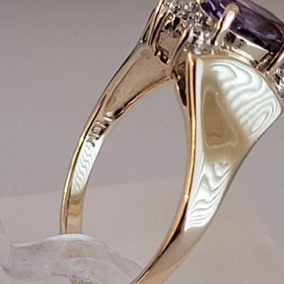 10k Gold Ring Diamond aquamarine size 7 4.2 g