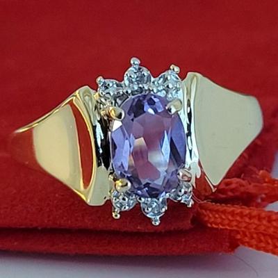 10k Gold Ring Diamond aquamarine size 7 4.2 g