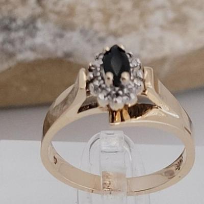 Gold Ring diamond blk onx size 8