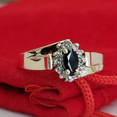 Gold Ring diamond blk onx size 8
