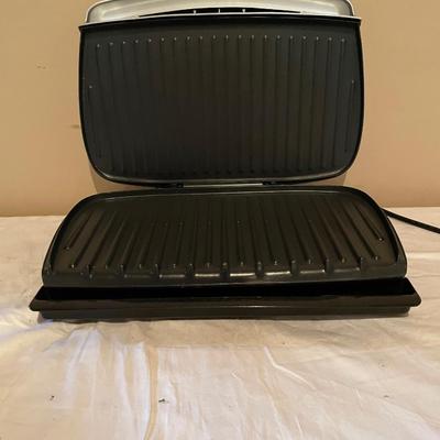 LARGE GEORGE FOREMAN GRILL