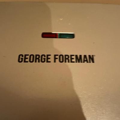 LARGE GEORGE FOREMAN GRILL