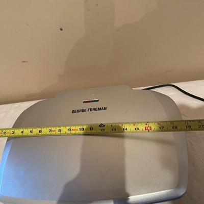 LARGE GEORGE FOREMAN GRILL