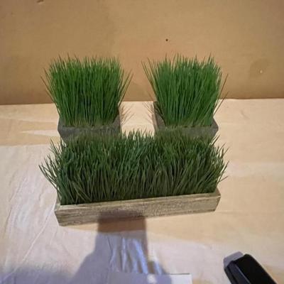 VASED FAUX PLANTS AND SERVING TRAY