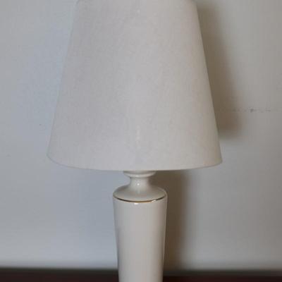 Beautiful Floral Design Table Lamp