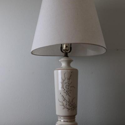 Beautiful Floral Design Table Lamp