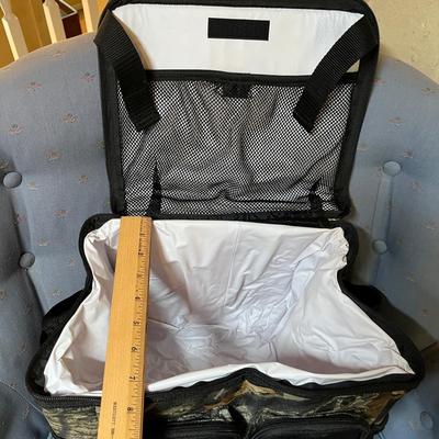 Mossy Oak insulated soft side cooler