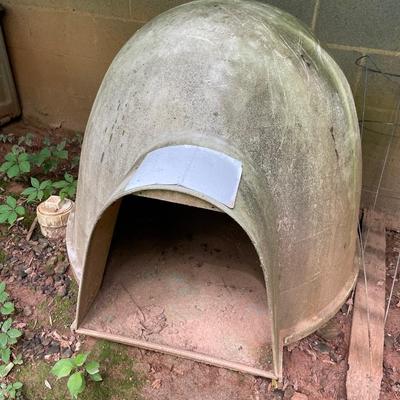2 Doglu Dog Houses & Storage Bin
