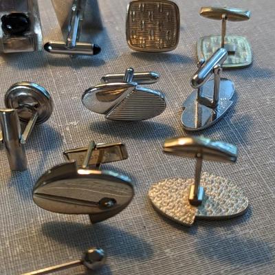 21 pc mens vintage jewelry Swank cufflinks tie pins collar pin