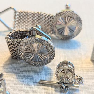 21 pc mens vintage jewelry Swank cufflinks tie pins collar pin