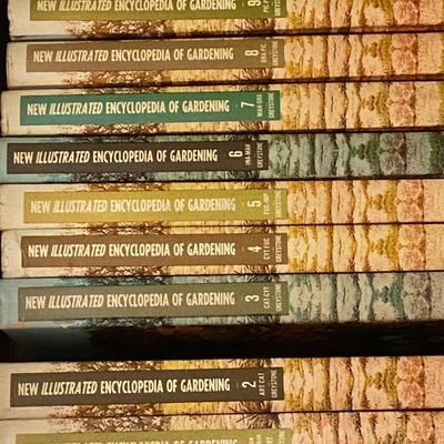 Complete Set of New Illustrated Encyclopedia of Gardening