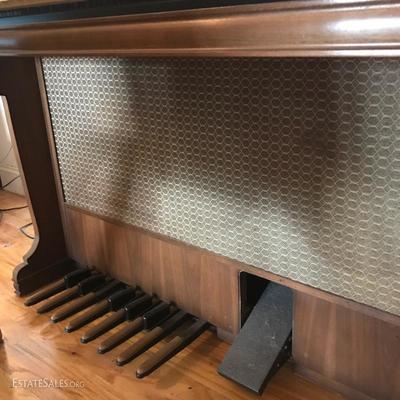 LOT 31- Organ, Clarinet, harmonicas, amp and more