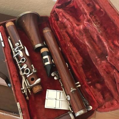 LOT 31- Organ, Clarinet, harmonicas, amp and more