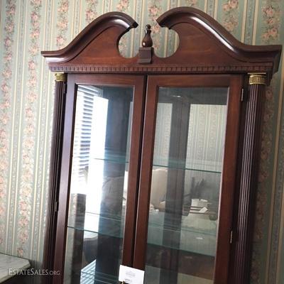Lot 12 - Mirrored Showcase Lighted Armoire / Hutch