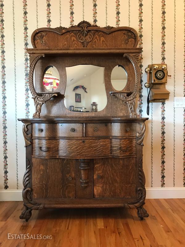 LOT 52 Antique Style Sideboard/ Buffet